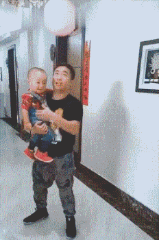 是亲爹了爆笑gif动图爆笑gif搞笑图片