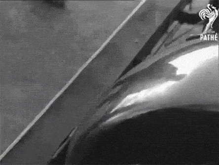 曾经的汽车防撞装置爆笑gif动图爆笑gif搞笑图片