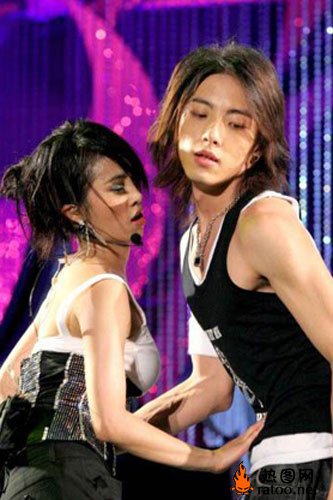 激情搞笑演唱会爆笑gif搞笑图片