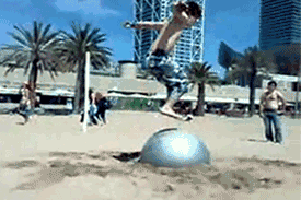 这一刻你真该减肥了爆笑gif搞笑图片