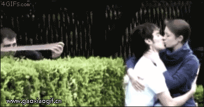 叫你们大白天秀恩爱爆笑gif搞笑图片
