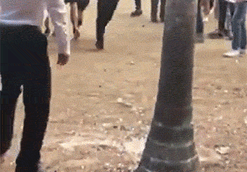 恶搞班上的同学爆笑gif搞笑图片