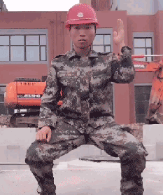 工地上条断头舞，可以呀爆笑gif搞笑图片