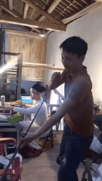 操，吓老子一跳爆笑gif搞笑图片