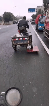 办法总是人想出来的嘛爆笑gif搞笑图片