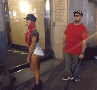 外国人撩妹的搞笑动图爆笑gif搞笑图片