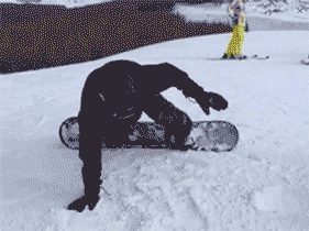 搞笑的滑雪摆拍图爆笑gif搞笑图片