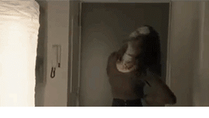 搞笑的生日礼物gif图爆笑gif搞笑图片