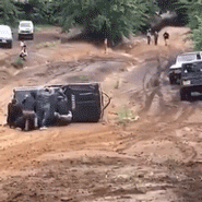 搞笑的翻车事故动图爆笑gif搞笑图片