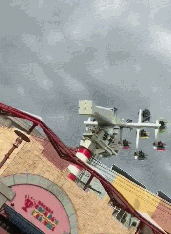 游乐场开挂的搞笑动图爆笑gif搞笑图片