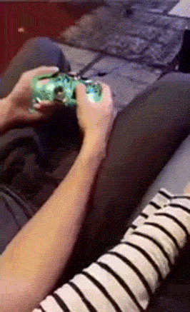 情侣的搞笑动图爆笑gif搞笑图片