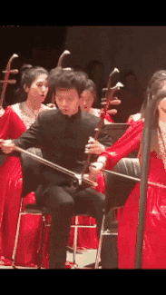 拉二胡的搞笑动态图爆笑gif搞笑图片