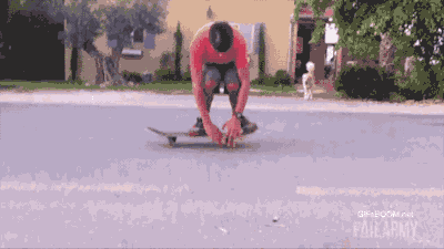 玩滑板装逼失败的搞笑作死动态图爆笑gif搞笑图片