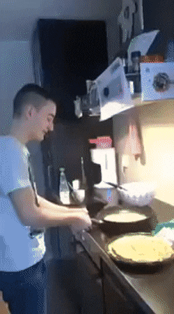 外国人做饭翻锅失败的搞笑动图爆笑gif搞笑图片