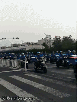 饿了么外卖骑手的搞笑GIF动图爆笑gif搞笑图片