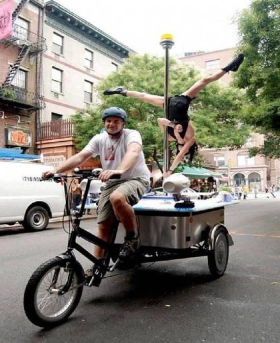 跳钢管舞的搞笑图片爆笑gif搞笑图片