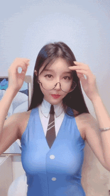 清纯可爱美女搞怪卖萌GIF动态图爆笑gif搞笑图片