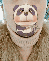 妹子又开始调皮了爆笑gif搞笑图片