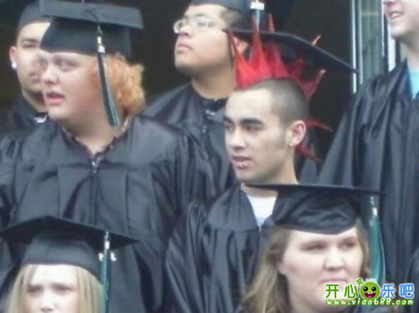 这不是传说中的赛亚人爆笑gif搞笑图片