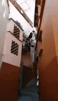 隔壁老王现在都这样玩的爆笑gif搞笑图片