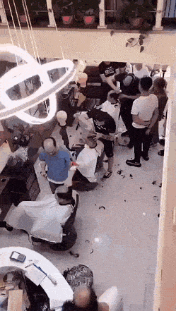 这是地中海理发店吗爆笑gif搞笑图片