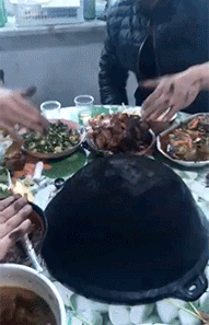 这几位老兄是从小玩到大的游戏爆笑gif搞笑图片