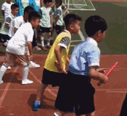 小弟弟，够聪明的哦爆笑gif搞笑图片