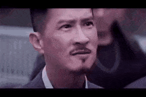 张家辉：你回去问问阿姨_问她过年要女婿吗_我可以的DIY斗图gif搞笑图片