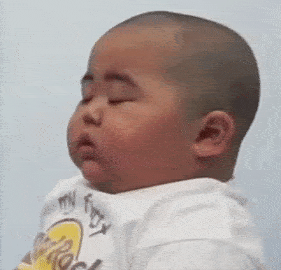 tatan瘫坐着叹气，怀疑人生GIF动图DIY斗图gif搞笑图片