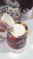 知道为什么自古红颜多薄命吗?因为没有人在意丑的人活多久。创意gif搞笑图片