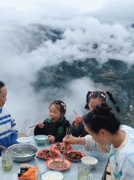 这样的生活你们羡慕吗？每天都是神仙生活！创意gif搞笑图片