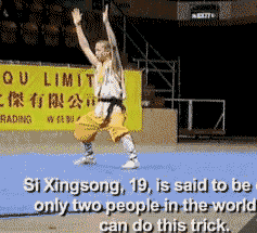 这是一指禅还是二指禅?创意gif搞笑图片