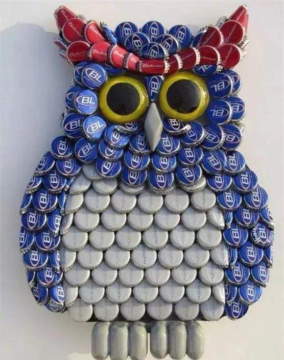 创意手工啤酒盖猫头鹰创意gif搞笑图片