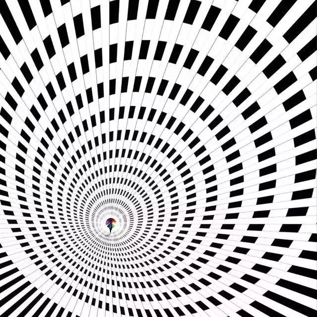 四维空间_封闭的圆创意gif搞笑图片