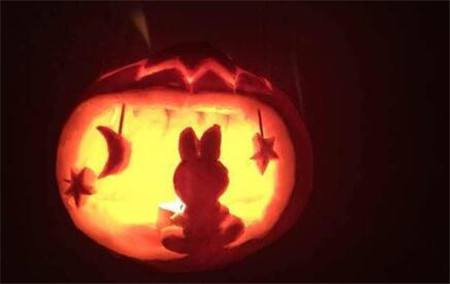万圣节，小兔子模型南瓜灯创意gif搞笑图片