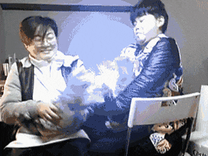 高手过招都是火药味创意gif搞笑图片