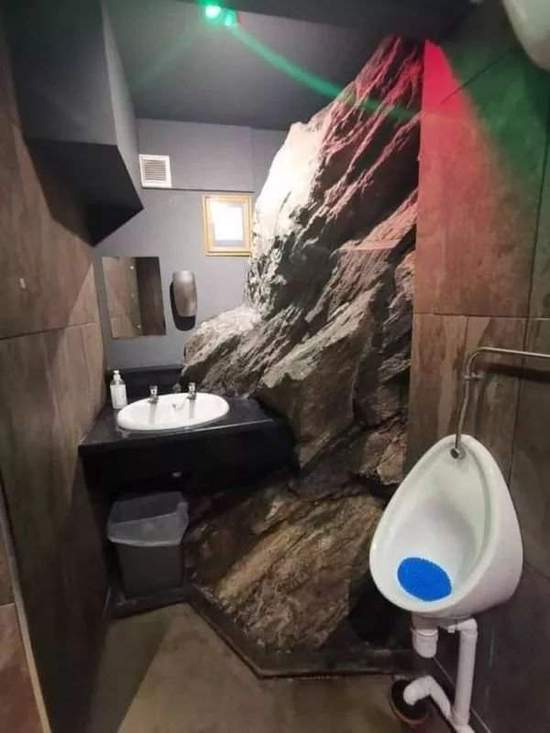 创意的厕所装修图创意gif搞笑图片