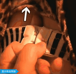 创意单手解内衣的动图创意gif搞笑图片