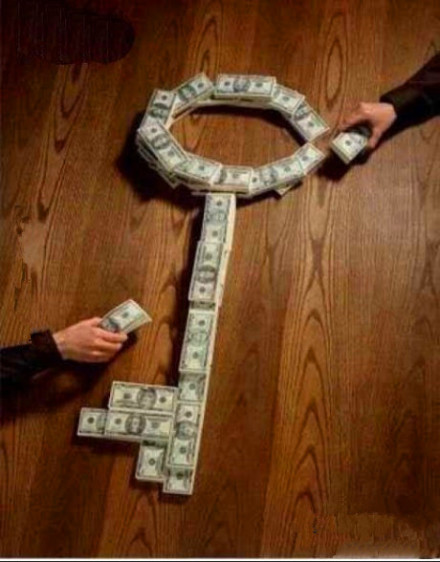 人民币折成的创意钥匙图创意gif搞笑图片