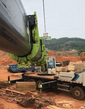 创意的挖掘机自拍杆gif图创意gif搞笑图片