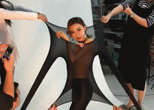 创意的黑丝袜广告gif图创意gif搞笑图片