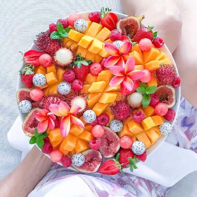 好看创意的水果拼盘图片创意gif搞笑图片