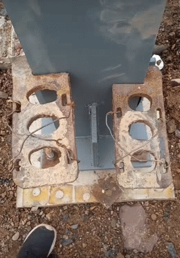 创意的爬树神器创意gif搞笑图片