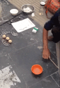 创意的街头魔术GIF图创意gif搞笑图片