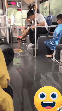 兄弟挺住，你是全车的希望创意gif搞笑图片