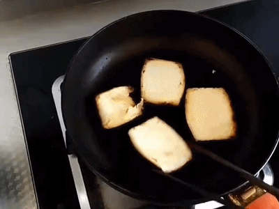 我说你这款锅掉色你信吗创意gif搞笑图片