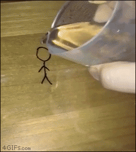 桌子上的人动起来了创意gif搞笑图片