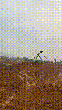 这是南翔的挖机训练基地嘛创意gif搞笑图片