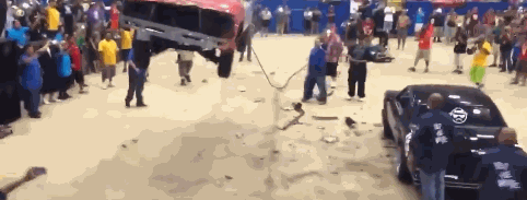 汽车跳舞比赛创意gif搞笑图片