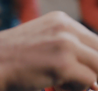 男朋友送我一包零食，打开后动物gif搞笑图片